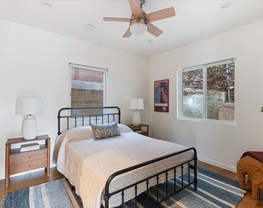 3312 Berkeley Avenue - Photo Thumbnail 17