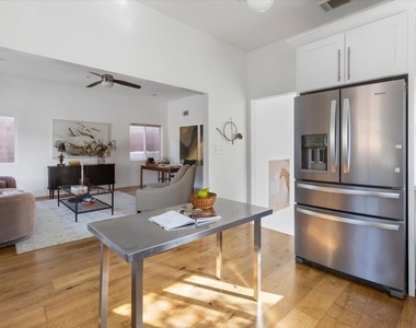 3312 Berkeley Avenue - Photo Thumbnail 9
