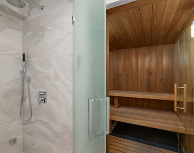 930 N Doheny Drive - Photo Thumbnail 19