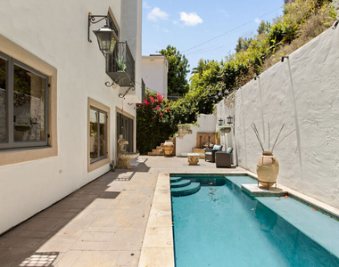 1407 N Beverly Drive - Photo Thumbnail 15