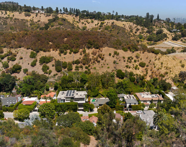 1407 N Beverly Drive - Photo Thumbnail 54