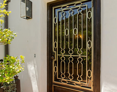 1407 N Beverly Drive - Photo Thumbnail 9