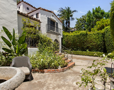 1407 N Beverly Drive - Photo Thumbnail 6