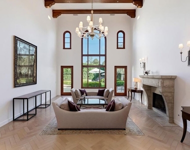 2134 La Mesa Drive - Photo Thumbnail 5