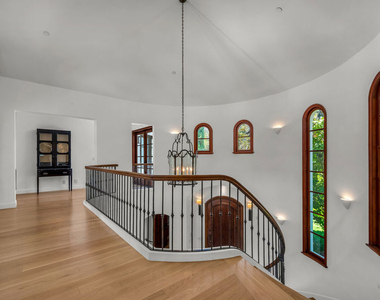 2134 La Mesa Drive - Photo Thumbnail 22