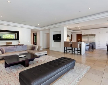 2134 La Mesa Drive - Photo Thumbnail 17