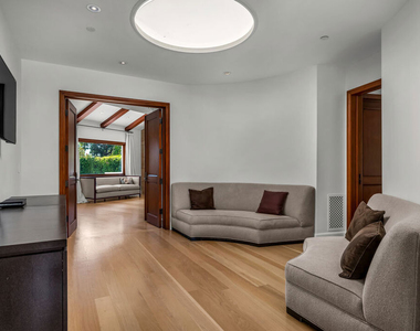 2134 La Mesa Drive - Photo Thumbnail 25