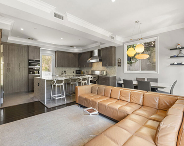 2422 Cazaux Place - Photo Thumbnail 25