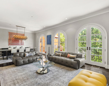 2422 Cazaux Place - Photo Thumbnail 11