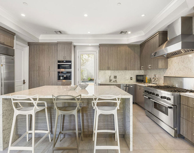 2422 Cazaux Place - Photo Thumbnail 28