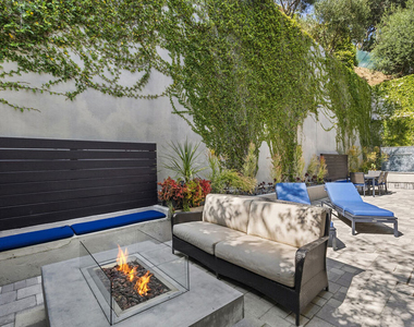 2422 Cazaux Place - Photo Thumbnail 15