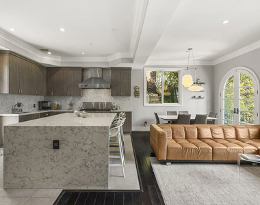 2422 Cazaux Place - Photo Thumbnail 22