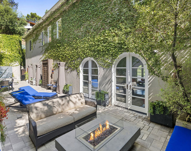 2422 Cazaux Place - Photo Thumbnail 5