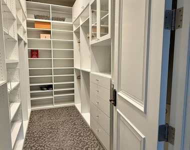 2422 Cazaux Place - Photo Thumbnail 33