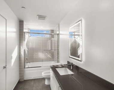 938 S Orange Grove Avenue - Photo Thumbnail 26