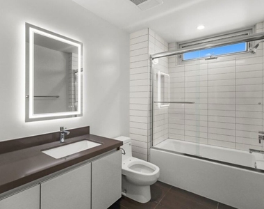 938 S Orange Grove Avenue - Photo Thumbnail 18