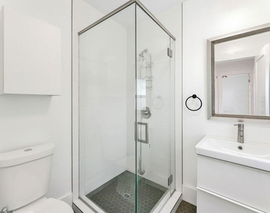 1333 S Hudson Avenue - Photo Thumbnail 4