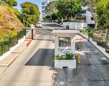 17352 W Sunset Boulevard - Photo Thumbnail 40