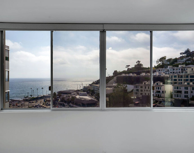 17352 W Sunset Boulevard - Photo Thumbnail 5