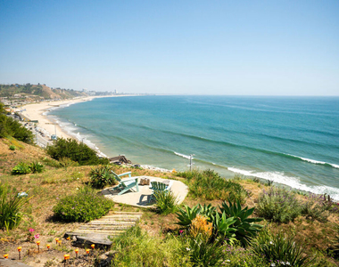 17352 W Sunset Boulevard - Photo Thumbnail 28