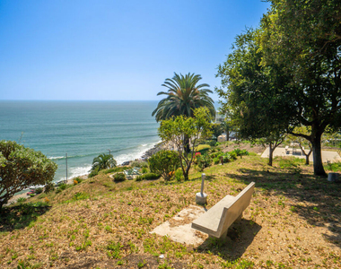 17352 W Sunset Boulevard - Photo Thumbnail 27