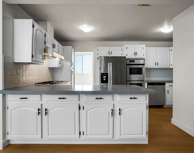 17352 W Sunset Boulevard - Photo Thumbnail 12