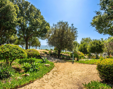 17352 W Sunset Boulevard - Photo Thumbnail 30