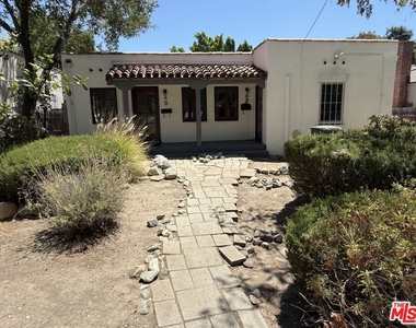 92 S Sunnyslope Avenue - Photo Thumbnail 4
