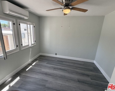 92 S Sunnyslope Avenue - Photo Thumbnail 9