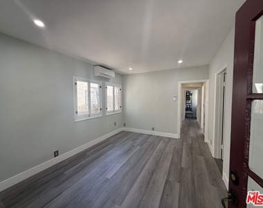 92 S Sunnyslope Avenue - Photo Thumbnail 5