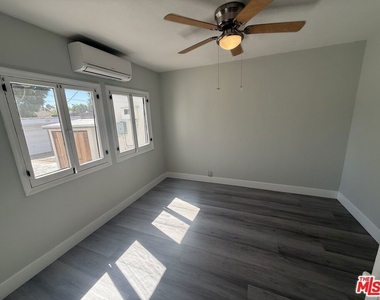 92 S Sunnyslope Avenue - Photo Thumbnail 18