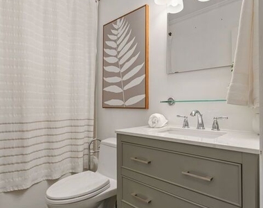 4460 Stansbury Avenue - Photo Thumbnail 33
