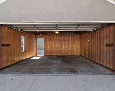 4460 Stansbury Avenue - Photo Thumbnail 45