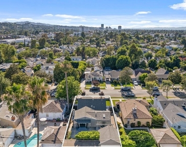 4460 Stansbury Avenue - Photo Thumbnail 49