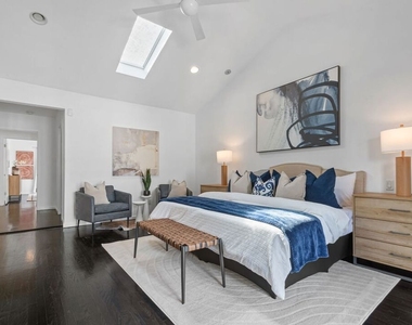 4460 Stansbury Avenue - Photo Thumbnail 28