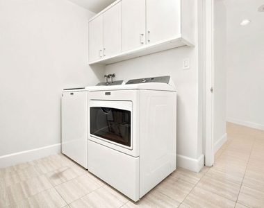 10724 Wilshire Boulevard - Photo Thumbnail 32