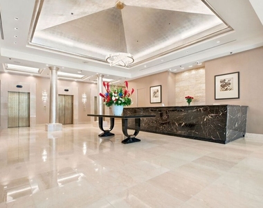 10724 Wilshire Boulevard - Photo Thumbnail 38
