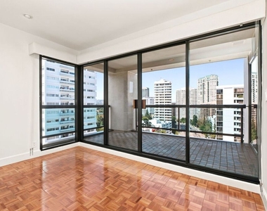 10724 Wilshire Boulevard - Photo Thumbnail 6