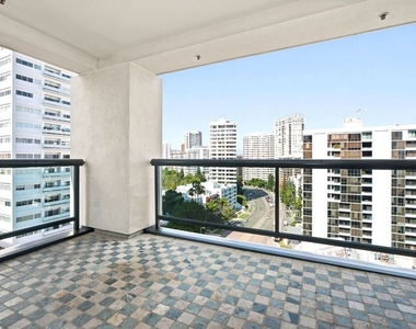 10724 Wilshire Boulevard - Photo Thumbnail 7