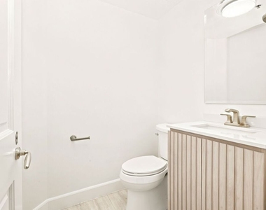 10724 Wilshire Boulevard - Photo Thumbnail 25
