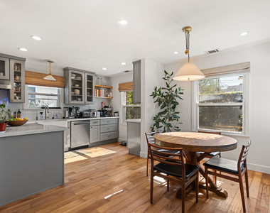 7560 Mcconnell Avenue - Photo Thumbnail 3