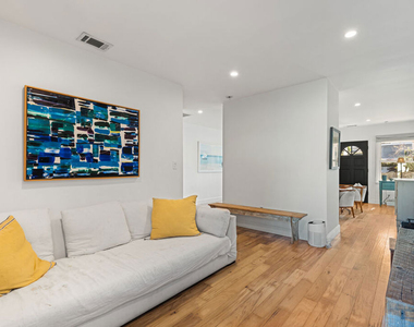 7560 Mcconnell Avenue - Photo Thumbnail 9