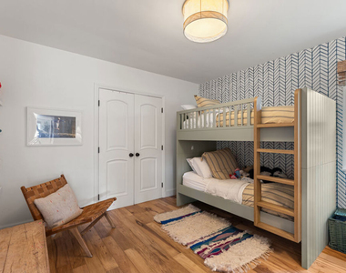 7560 Mcconnell Avenue - Photo Thumbnail 14