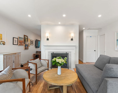 7560 Mcconnell Avenue - Photo Thumbnail 8
