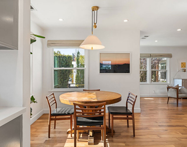 7560 Mcconnell Avenue - Photo Thumbnail 6