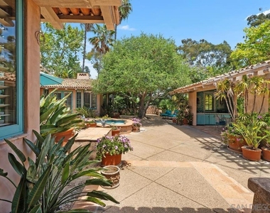 17240 Avenida De Acacias - Photo Thumbnail 31