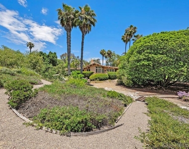 17240 Avenida De Acacias - Photo Thumbnail 45