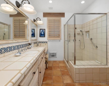 17240 Avenida De Acacias - Photo Thumbnail 32