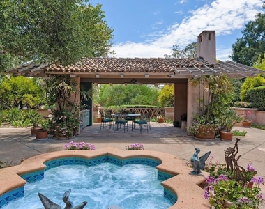 17240 Avenida De Acacias - Photo Thumbnail 35