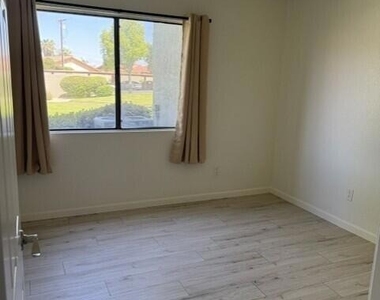 78650 Avenue 42 - Photo Thumbnail 9